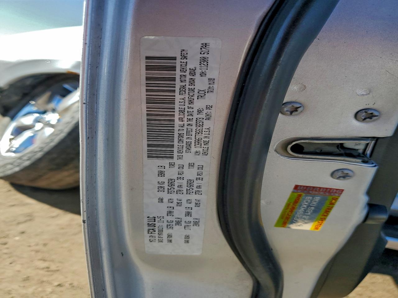 2016 RAM 1500 SLT photo 37