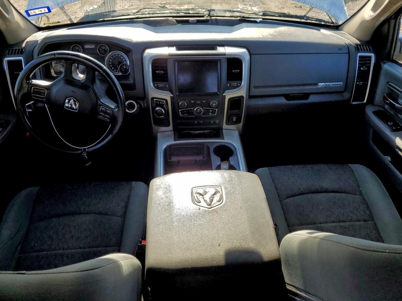 2016 RAM 1500 SLT photo 22