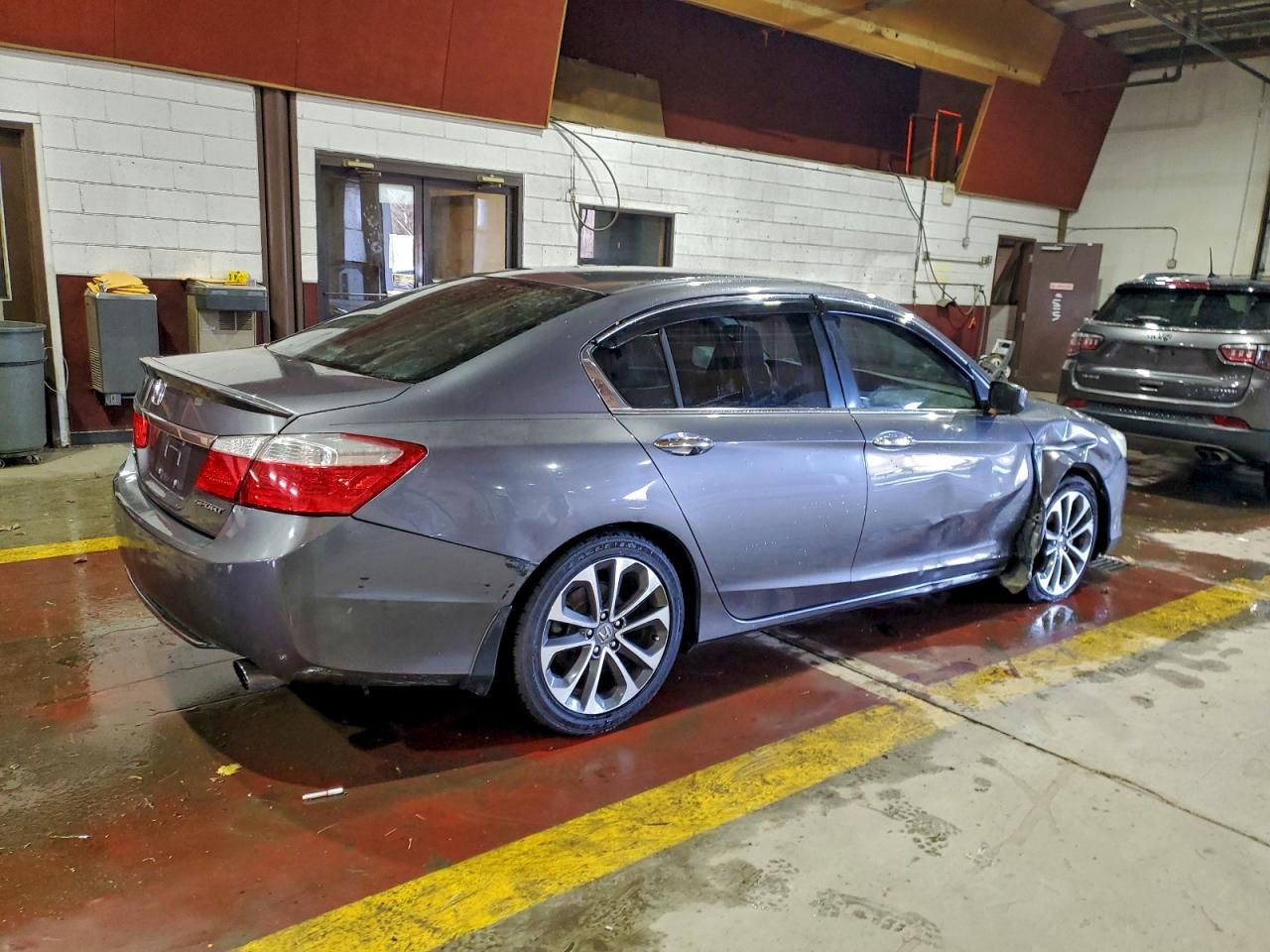 2015 HONDA ACCORD SPORT photo 5