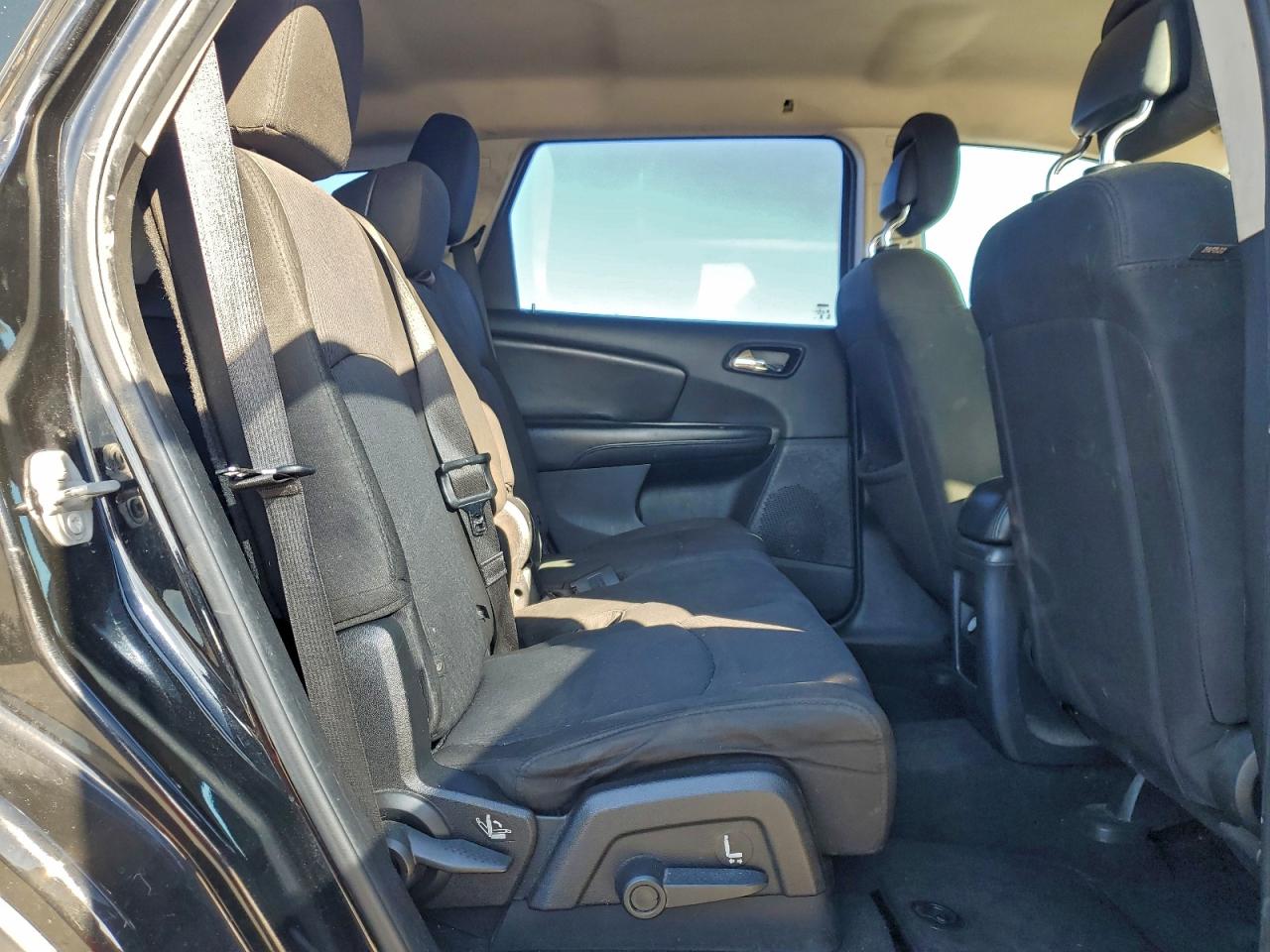 2015 DODGE JOURNEY SE photo 31