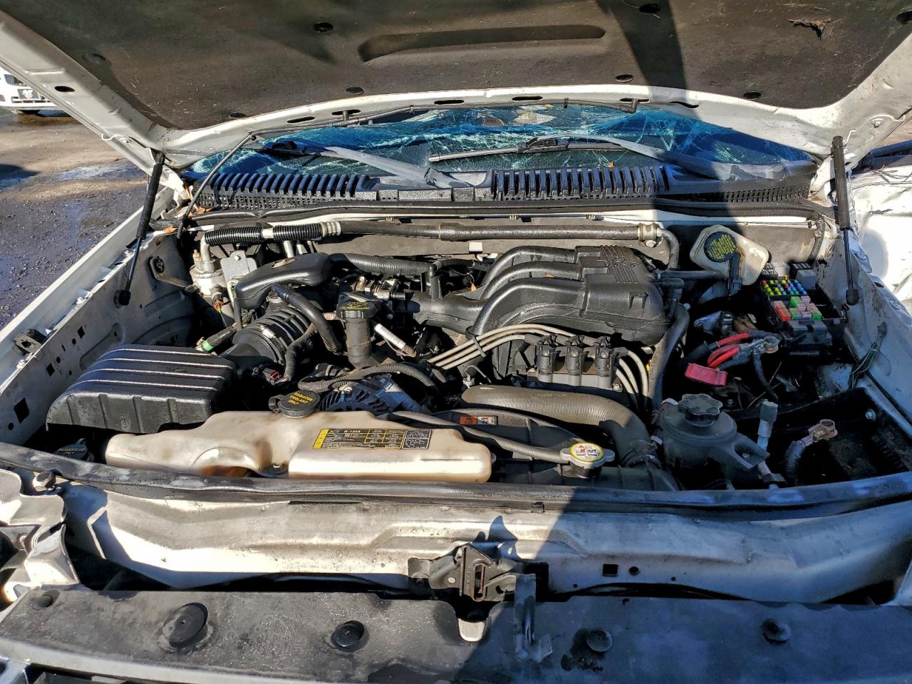 2010 FORD EXPLORER XLT photo 12