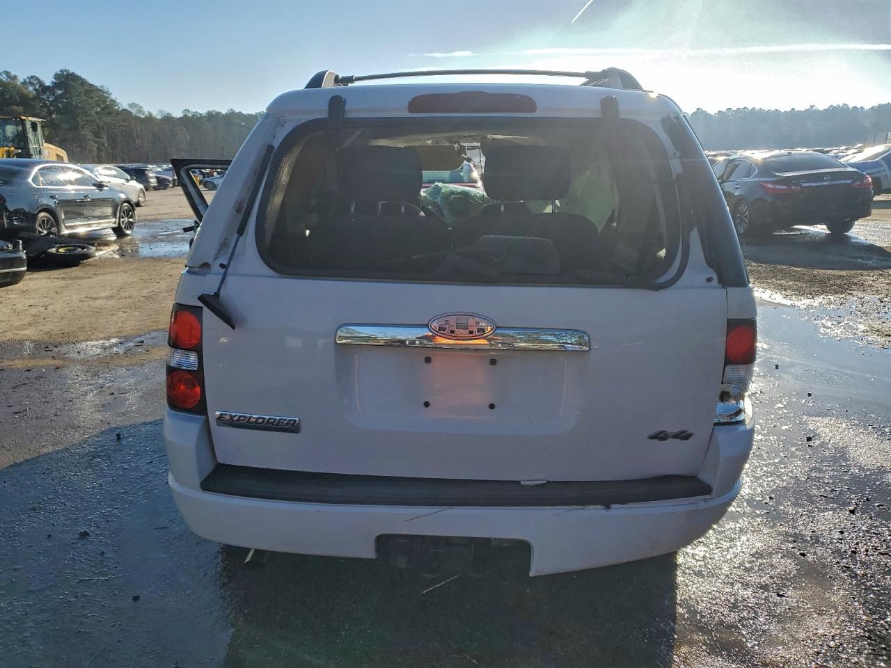 2010 FORD EXPLORER XLT photo 6