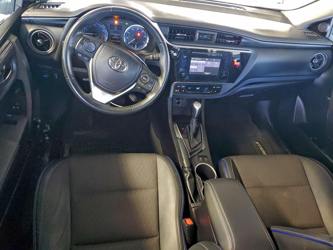 2019 TOYOTA COROLLA SE photo 8