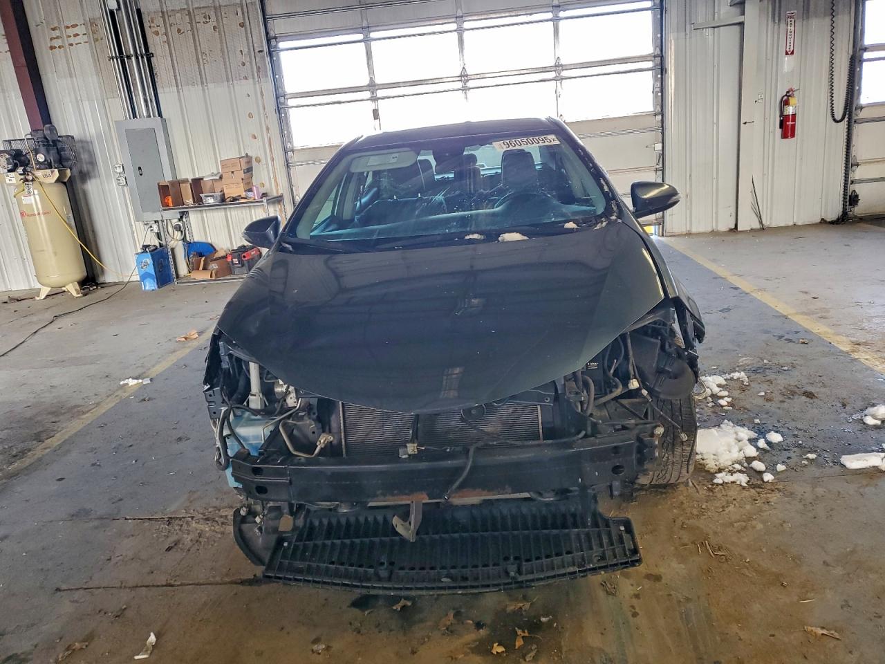 2019 TOYOTA COROLLA SE photo 5