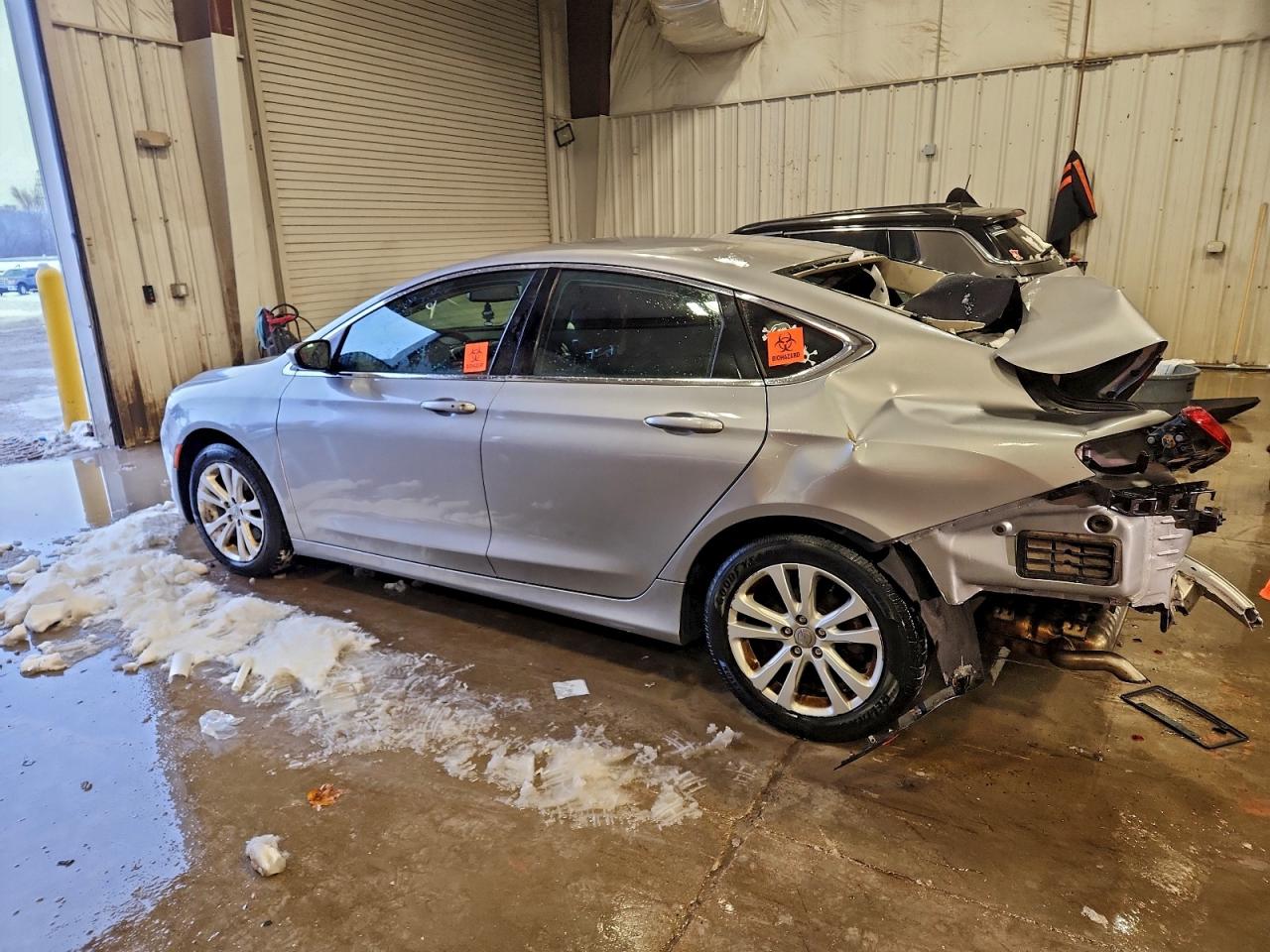 2016 CHRYSLER 200 LIMITED photo 3