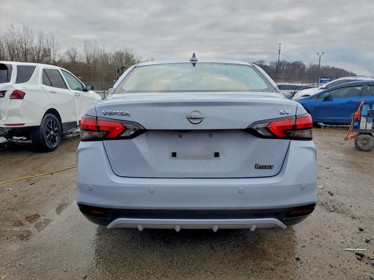 2024 NISSAN VERSA SV photo 6