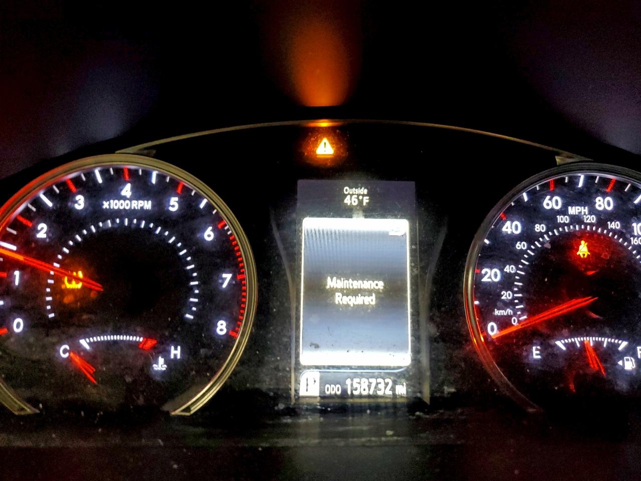 2016 TOYOTA CAMRY SE photo 17