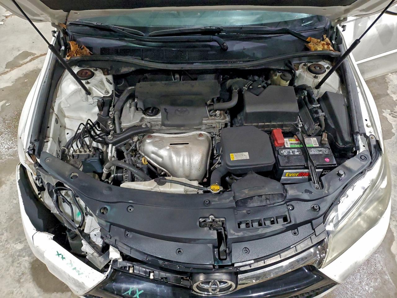 2016 TOYOTA CAMRY SE photo 21
