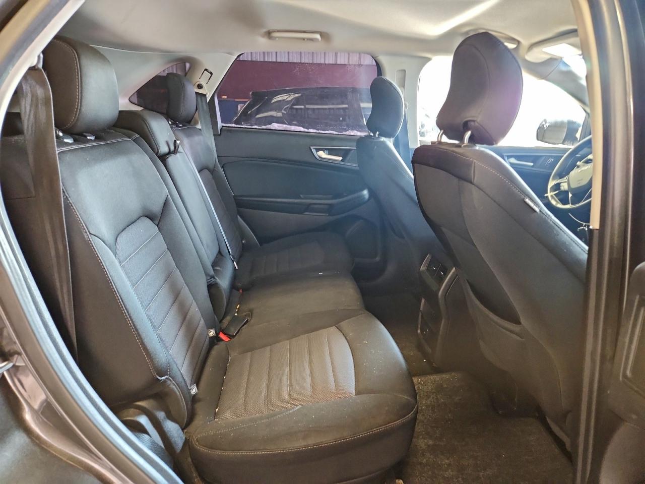2017 FORD EDGE SE photo 21