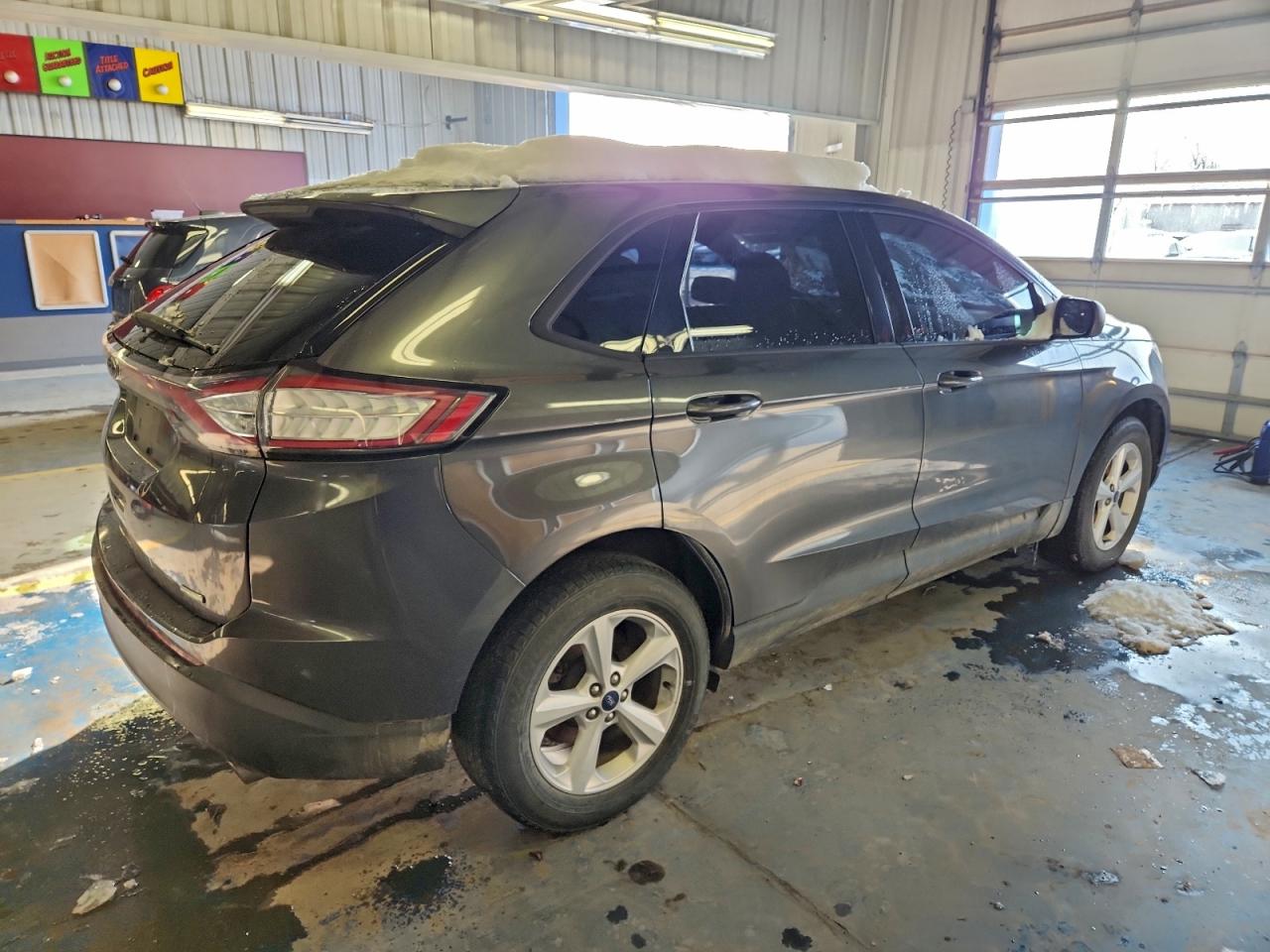 2017 FORD EDGE SE photo 5