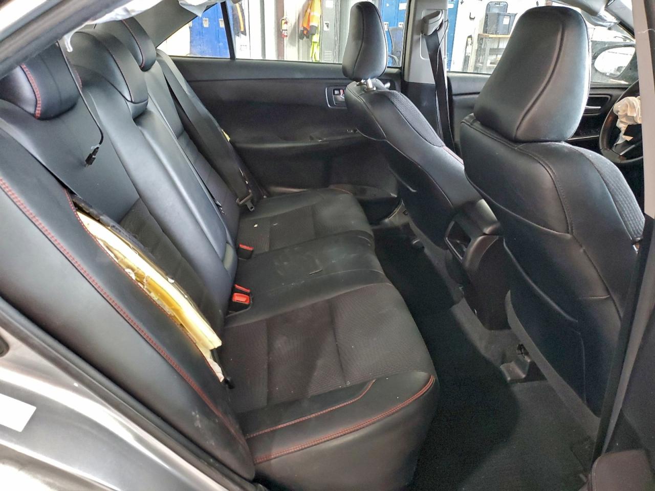2017 TOYOTA CAMRY photo 10