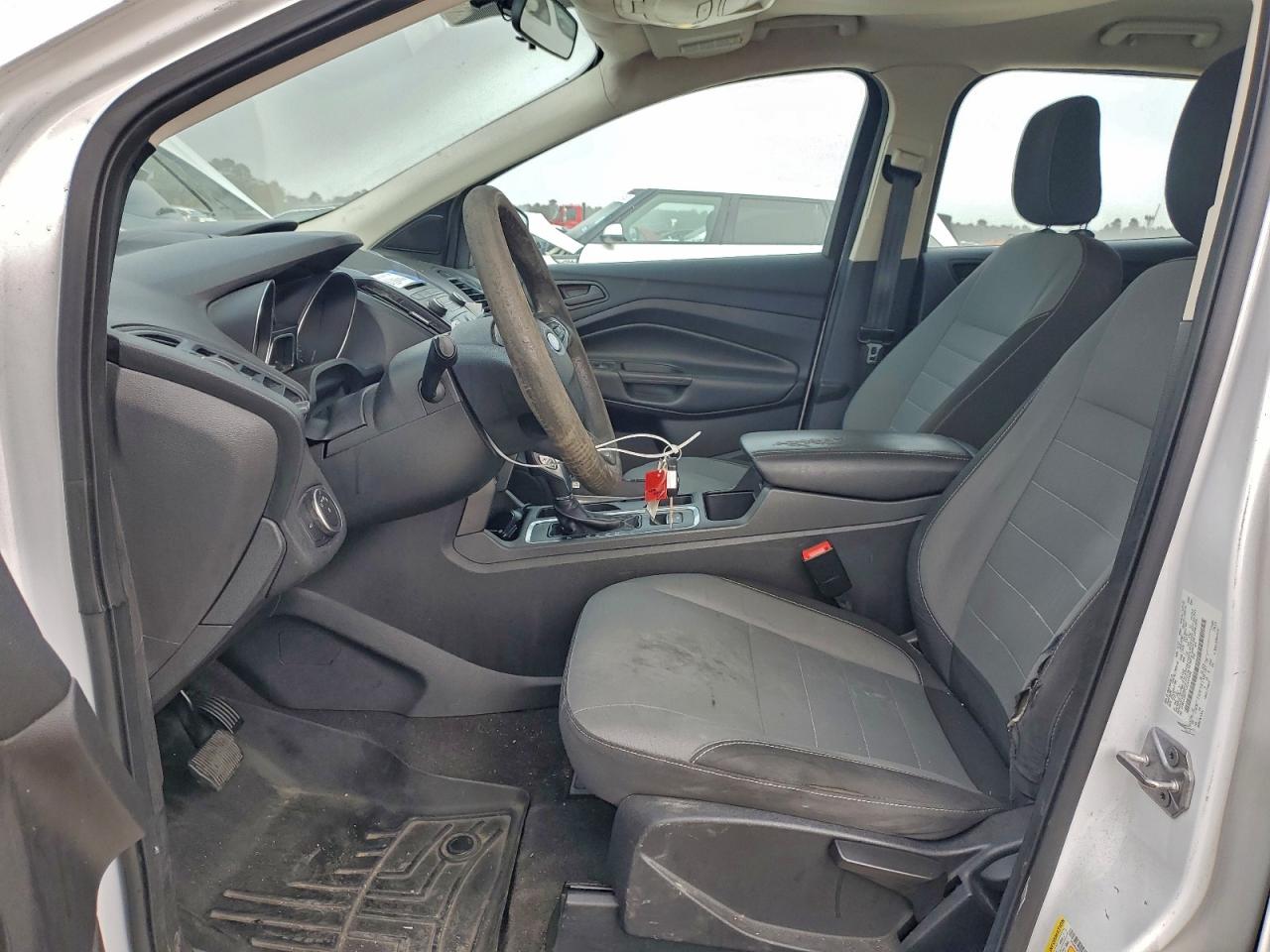 2018 FORD ESCAPE S photo 13
