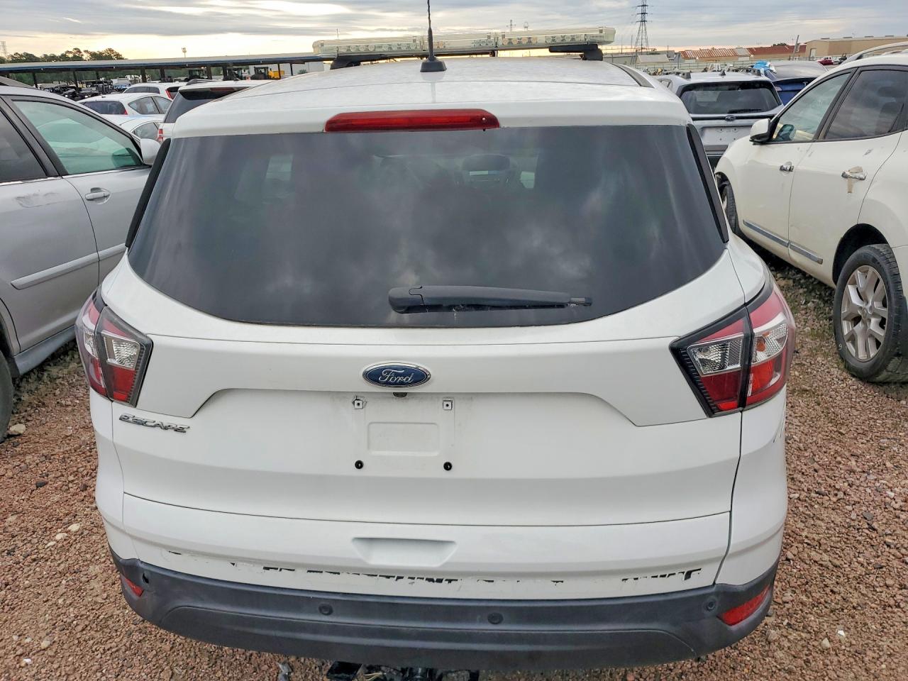 2018 FORD ESCAPE S photo 11