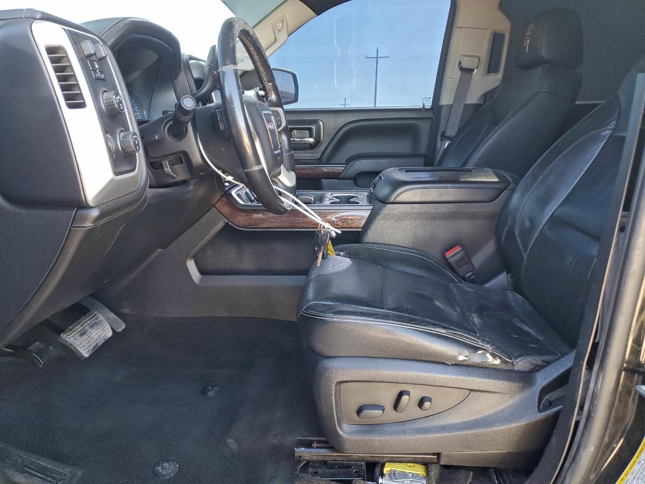 2017 GMC SIERRA K1500 SLT photo 7