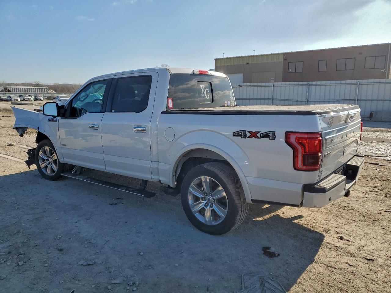 2015 FORD F150 SUPERCREW photo 2