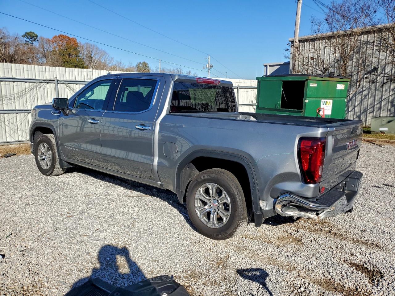 2025 GMC SIERRA C1500 SLT photo 2
