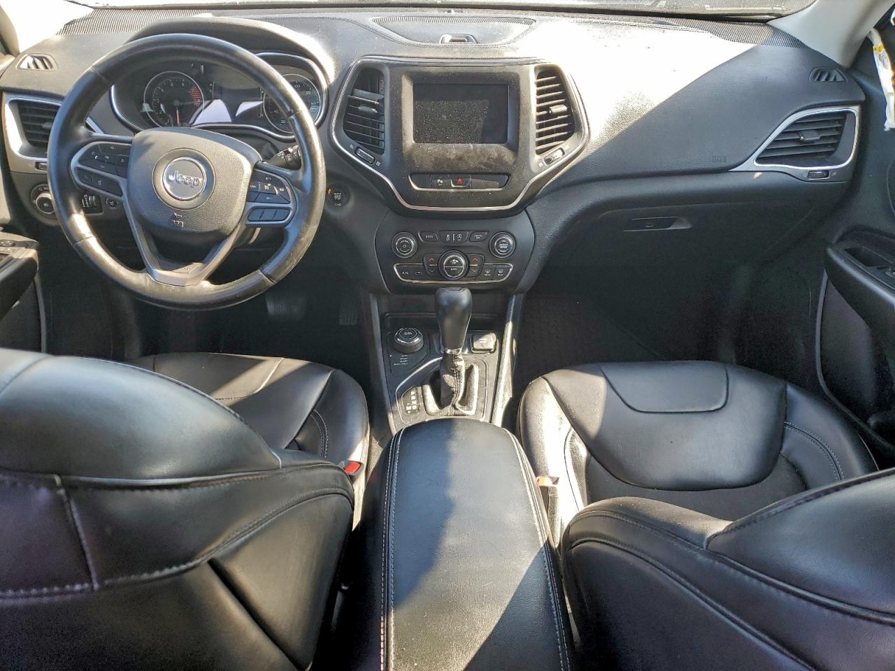 2019 JEEP CHEROKEE LATITUDE PLUS photo 8