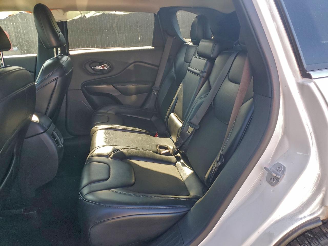 2019 JEEP CHEROKEE LATITUDE PLUS photo 11