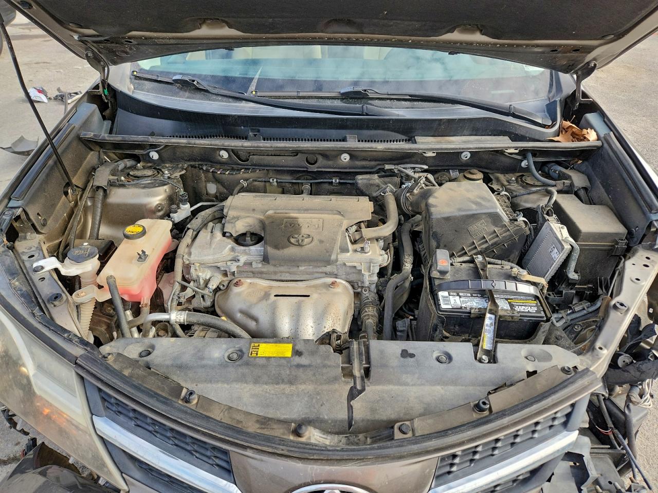 2015 TOYOTA RAV4 XLE photo 34