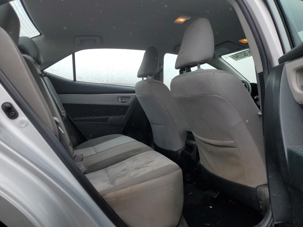 2019 TOYOTA COROLLA L photo 19