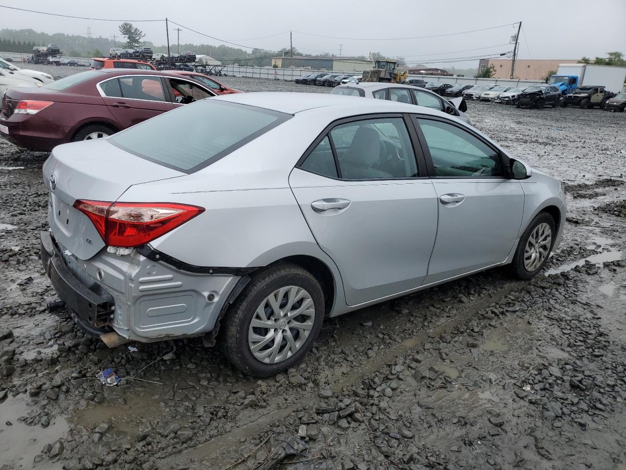 2019 TOYOTA COROLLA L photo 5