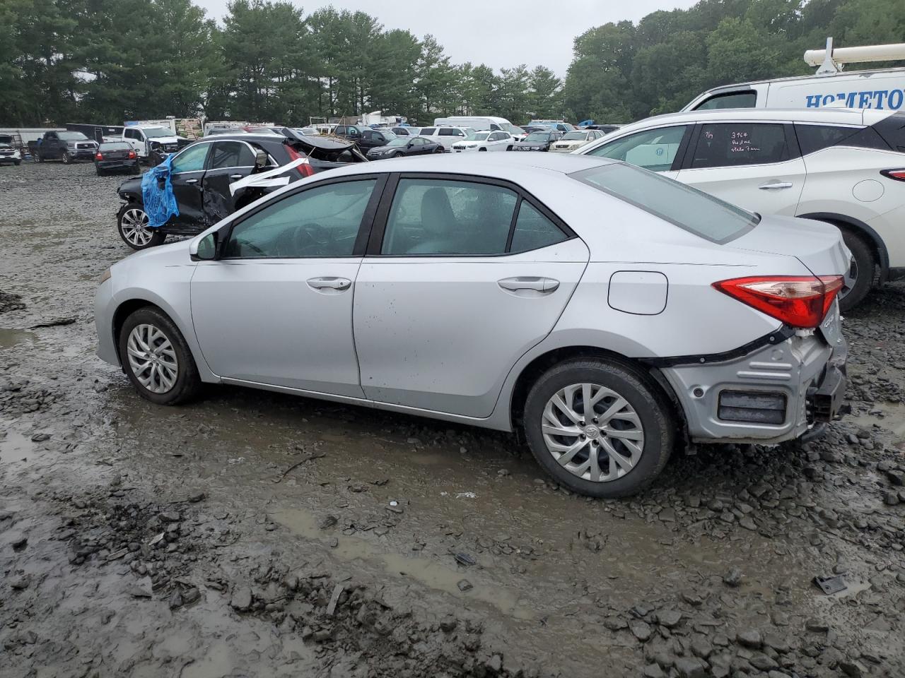 2019 TOYOTA COROLLA L photo 3