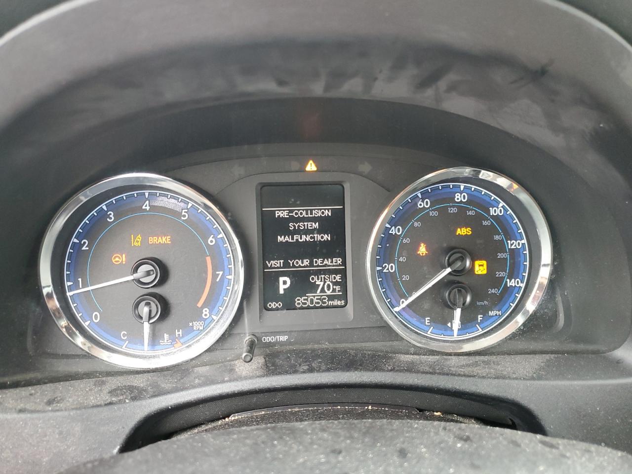 2019 TOYOTA COROLLA L photo 17