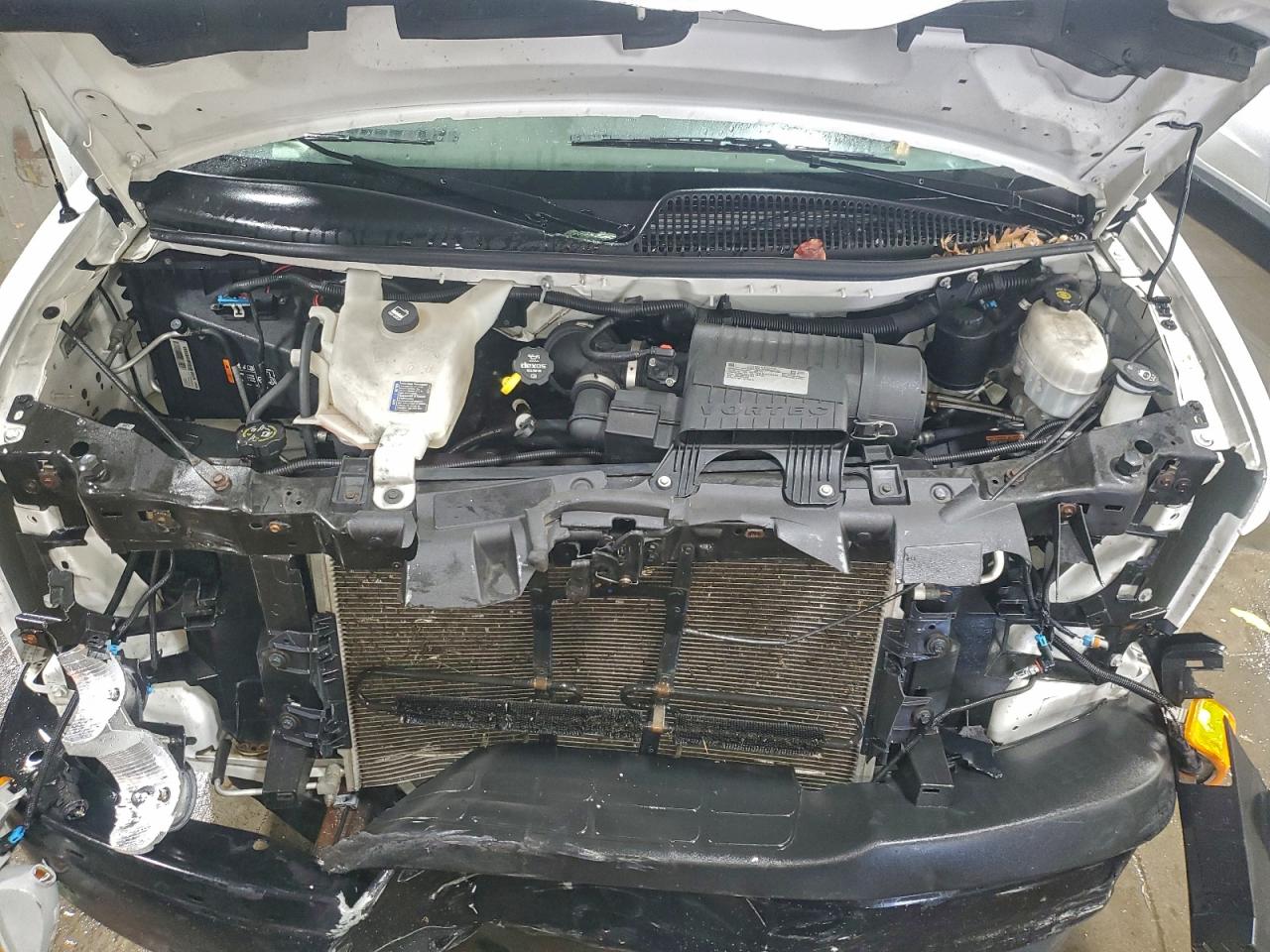 2020 GMC SAVANA G2500 photo 11