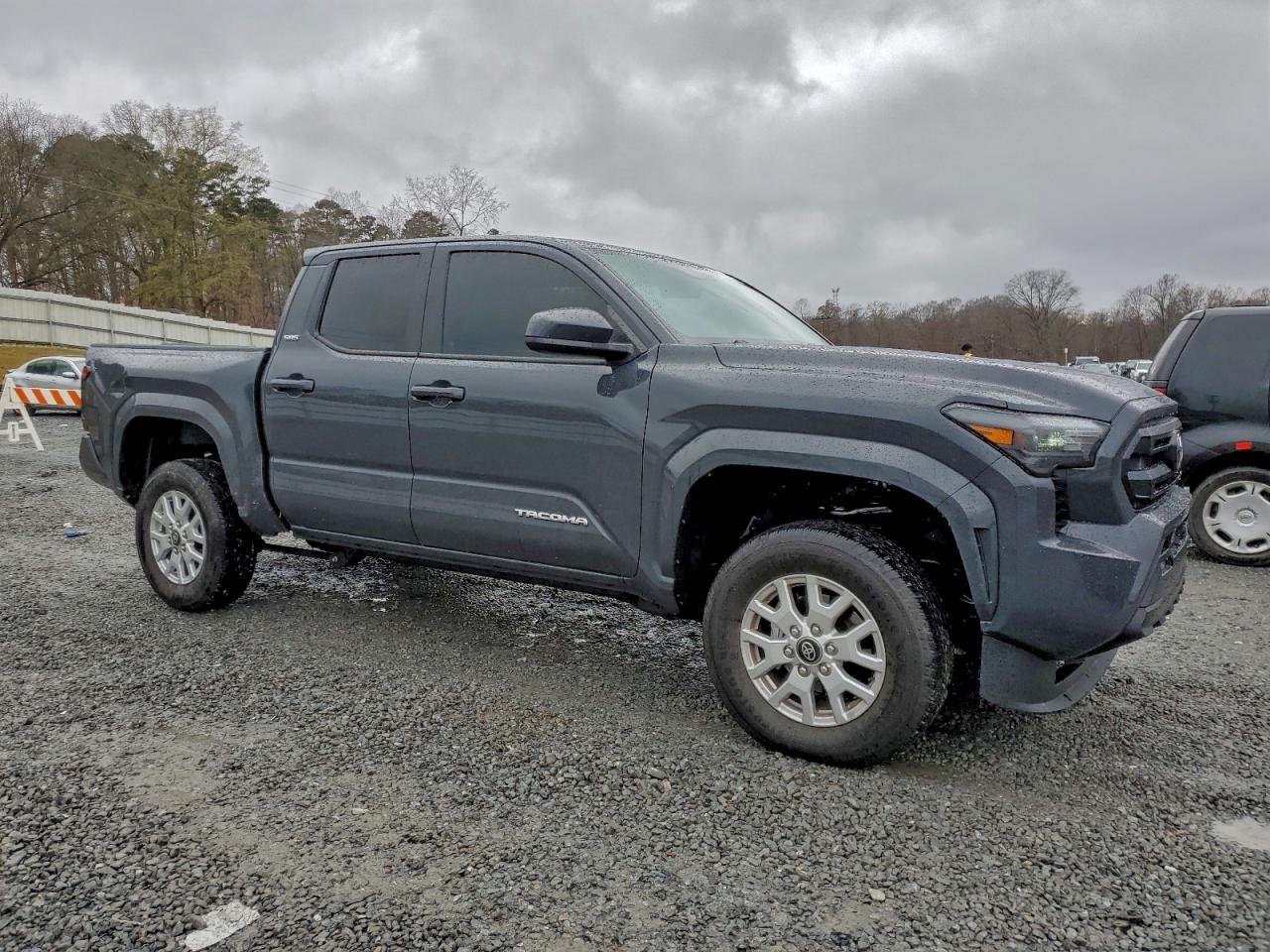 2025 TOYOTA TACOMA SR5 photo 4