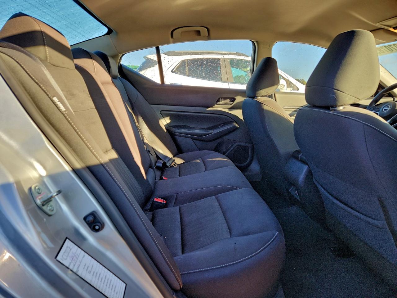2024 NISSAN ALTIMA SV photo 19