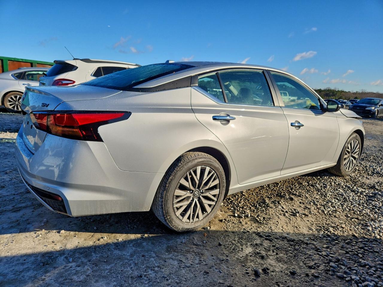 2024 NISSAN ALTIMA SV photo 5