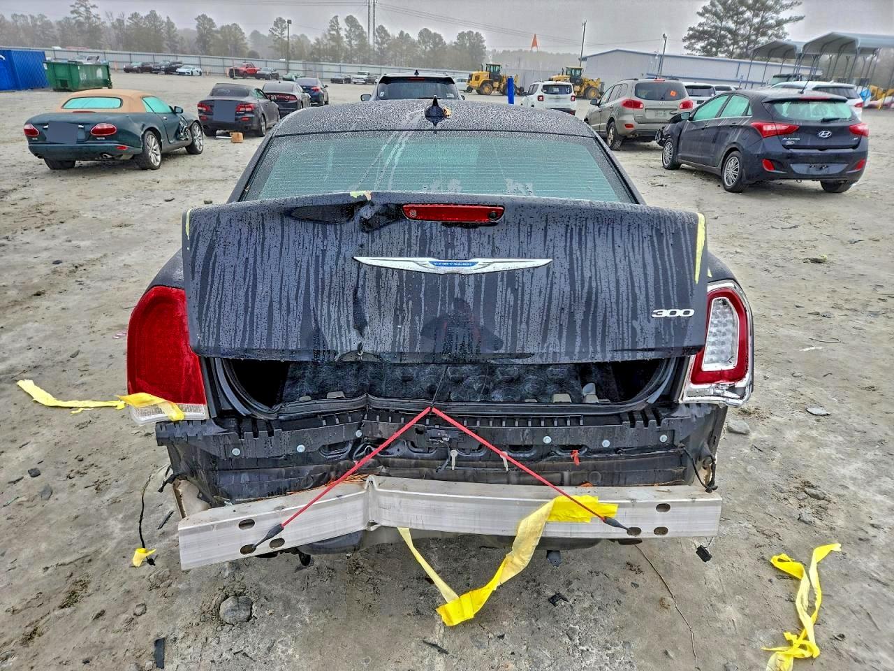 2018 CHRYSLER 300 TOURING photo 6