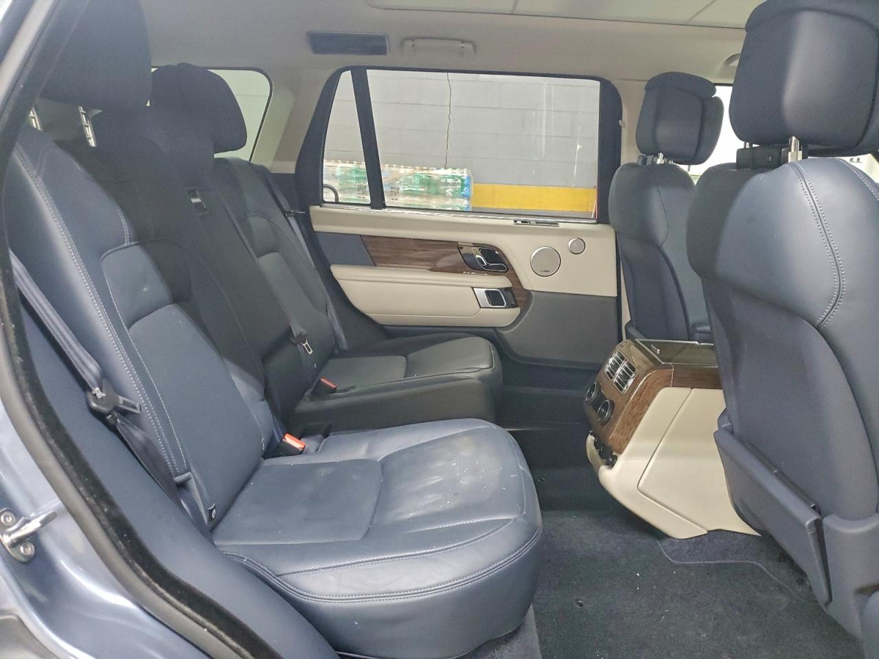 2019 LAND ROVER RANGE ROVER SUPERCHARGED photo 11