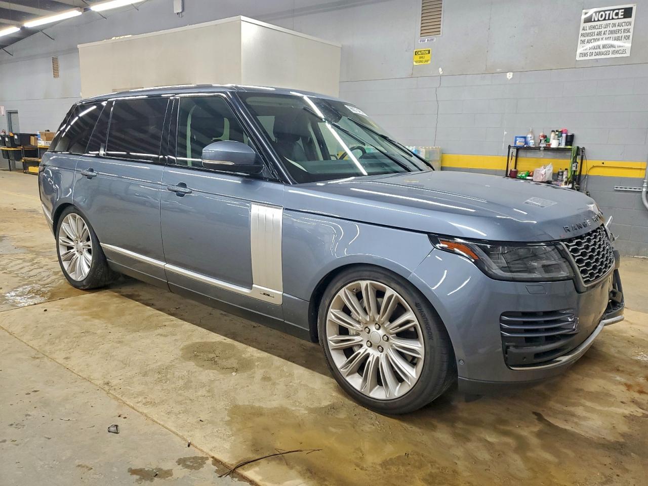 2019 LAND ROVER RANGE ROVER SUPERCHARGED photo 4