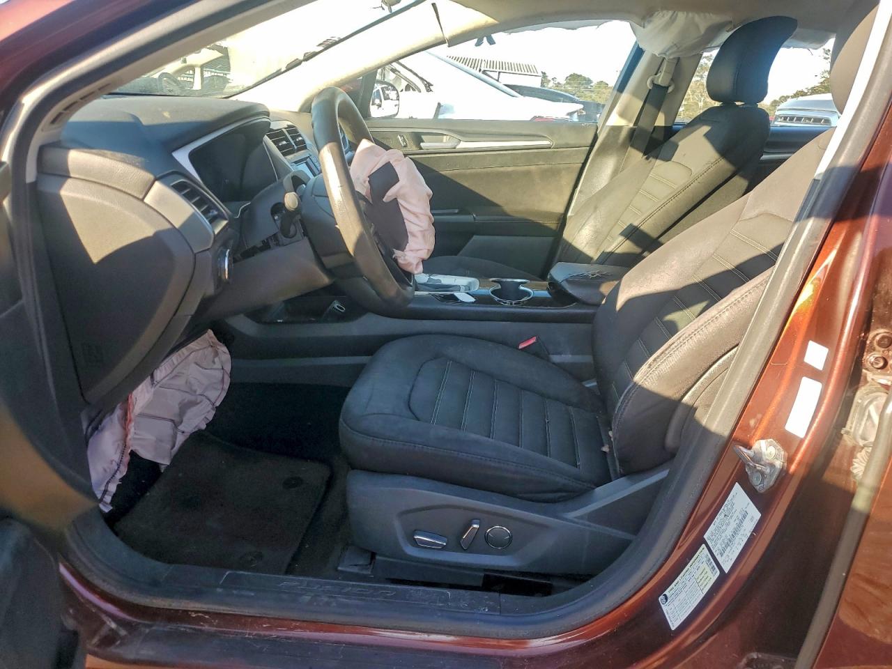 2015 FORD FUSION SE photo 13