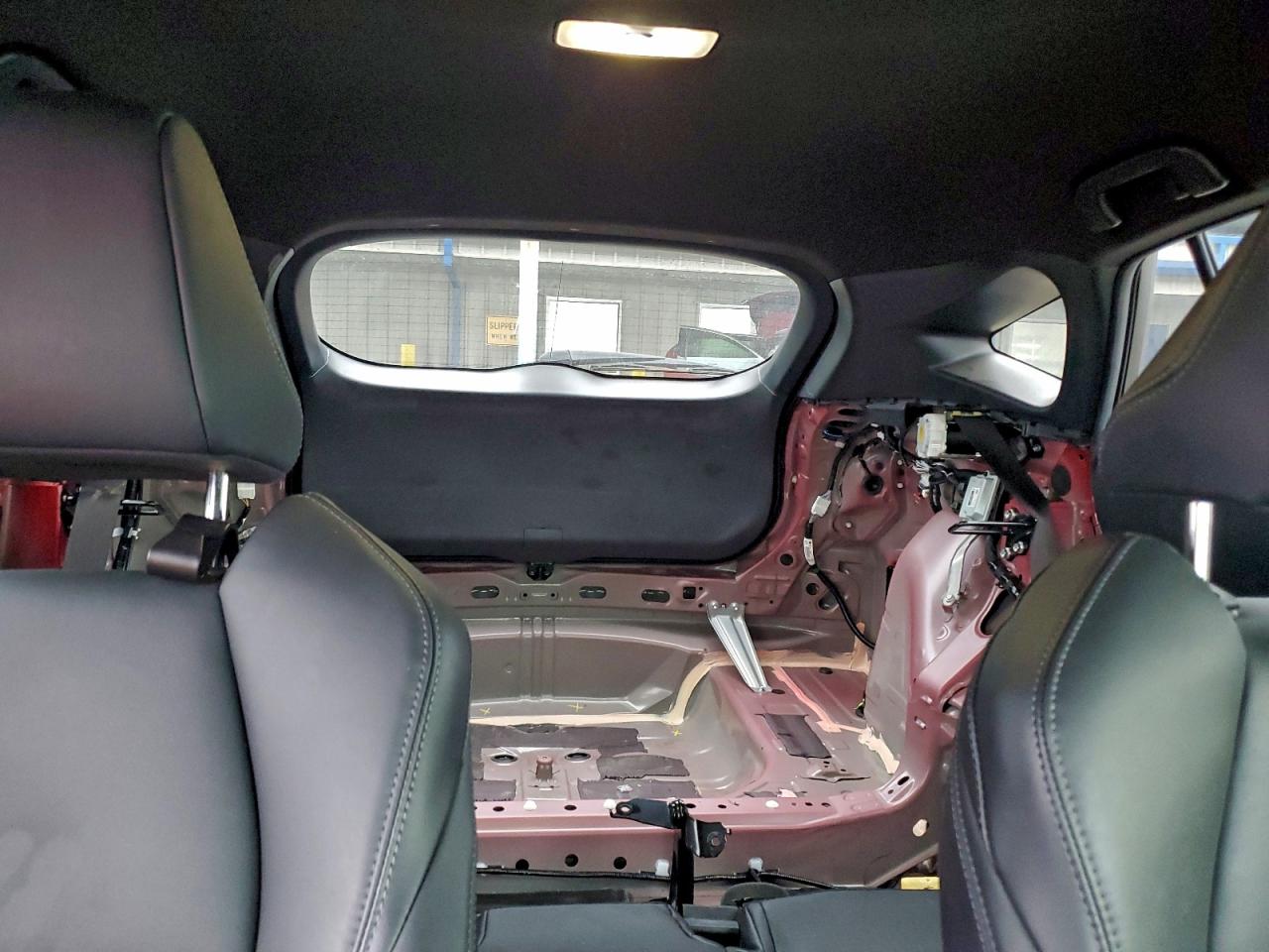 2022 TOYOTA VENZA LE photo 27