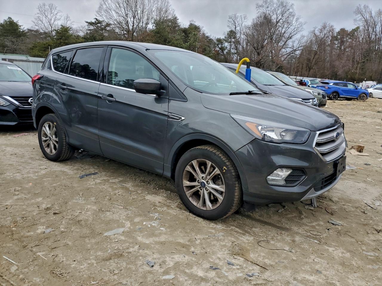 2019 FORD ESCAPE SE photo 10