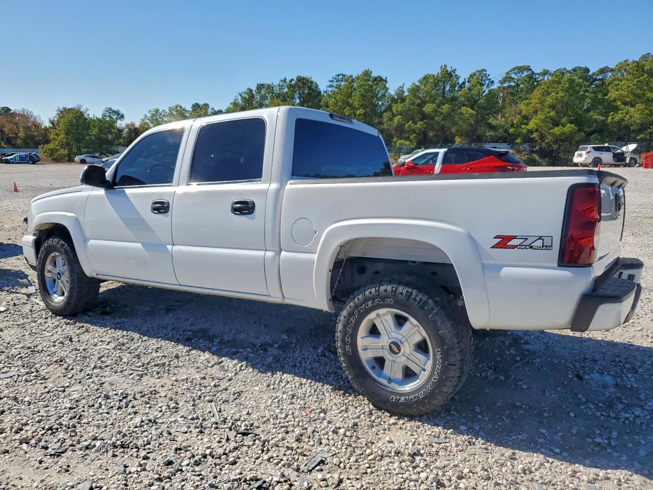 2006 CHEVROLET SILVERADO K1500 photo 2
