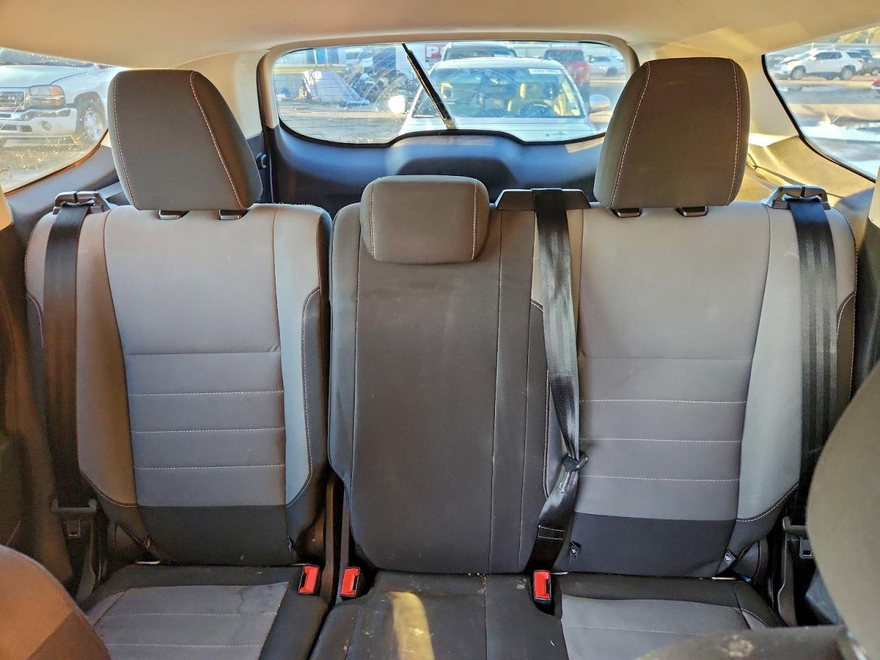2017 FORD ESCAPE S photo 19
