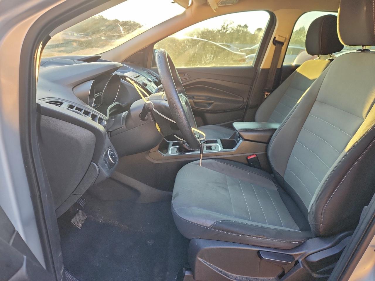 2017 FORD ESCAPE S photo 13