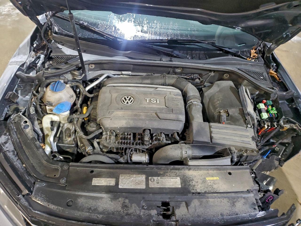 2017 VOLKSWAGEN PASSAT SE photo 11
