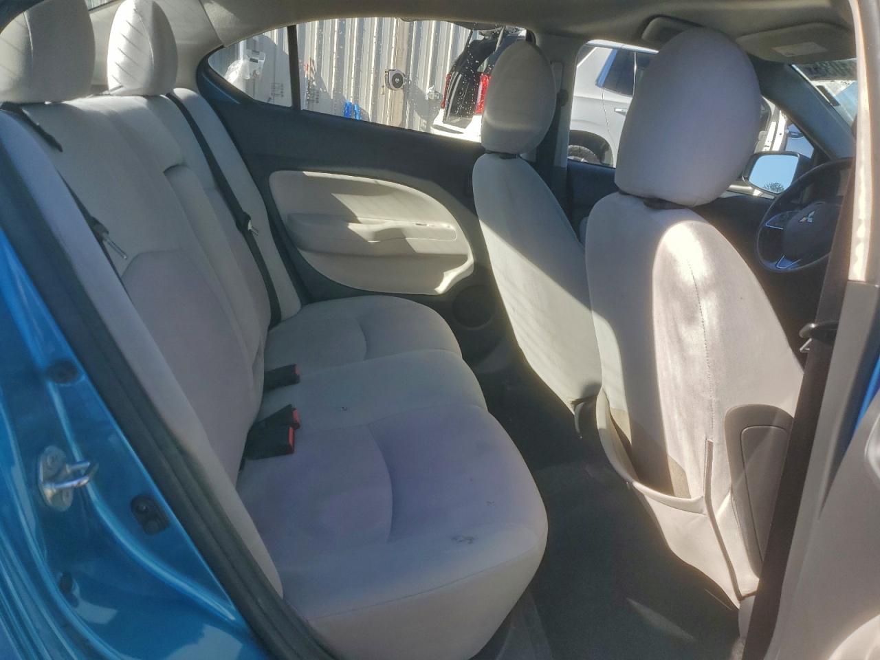 2017 MITSUBISHI MIRAGE G4 ES photo 19