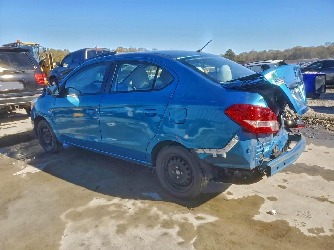 2017 MITSUBISHI MIRAGE G4 ES photo 3
