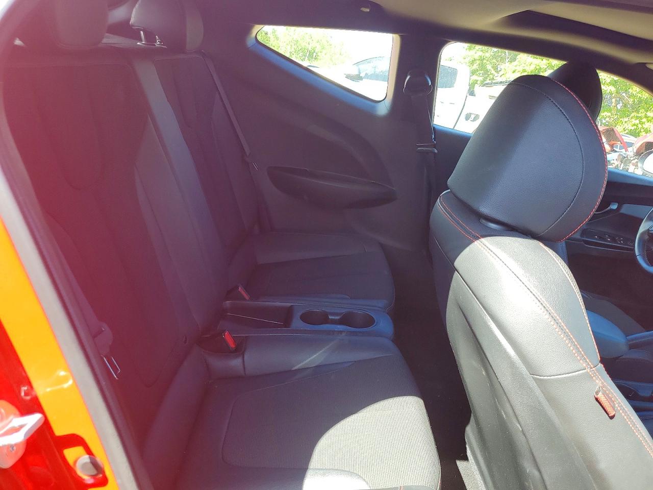 2019 HYUNDAI VELOSTER 2.0L PREMIUM photo 19