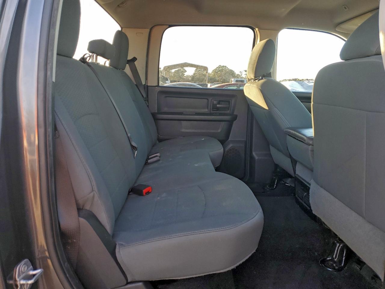 2017 RAM 1500 ST photo 19