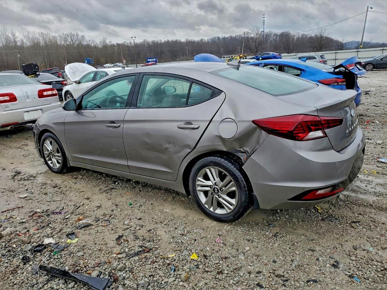 2020 HYUNDAI ELANTRA SEL photo 3