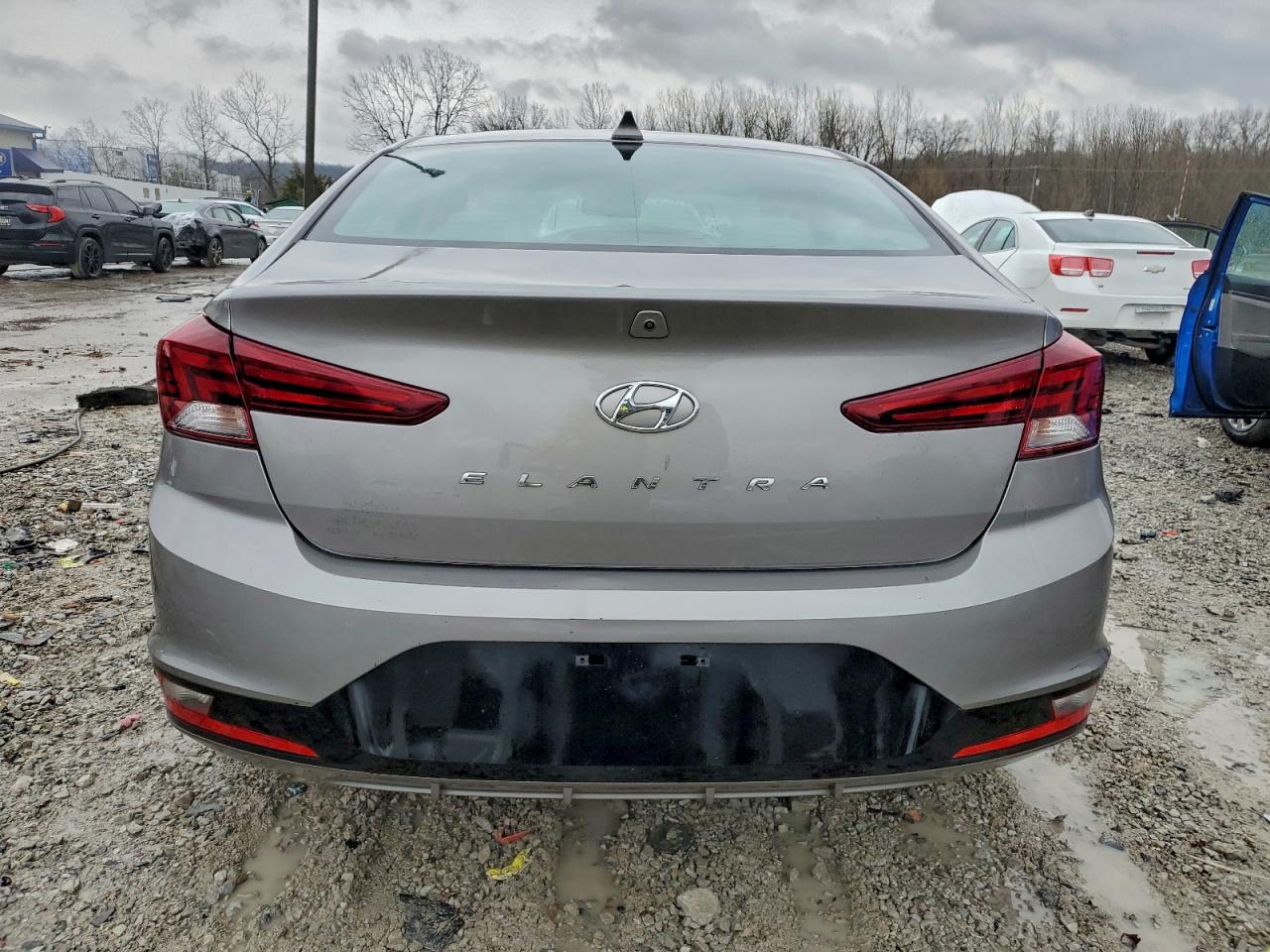 2020 HYUNDAI ELANTRA SEL photo 11