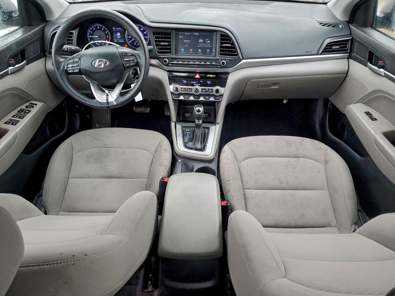 2020 HYUNDAI ELANTRA SEL photo 15