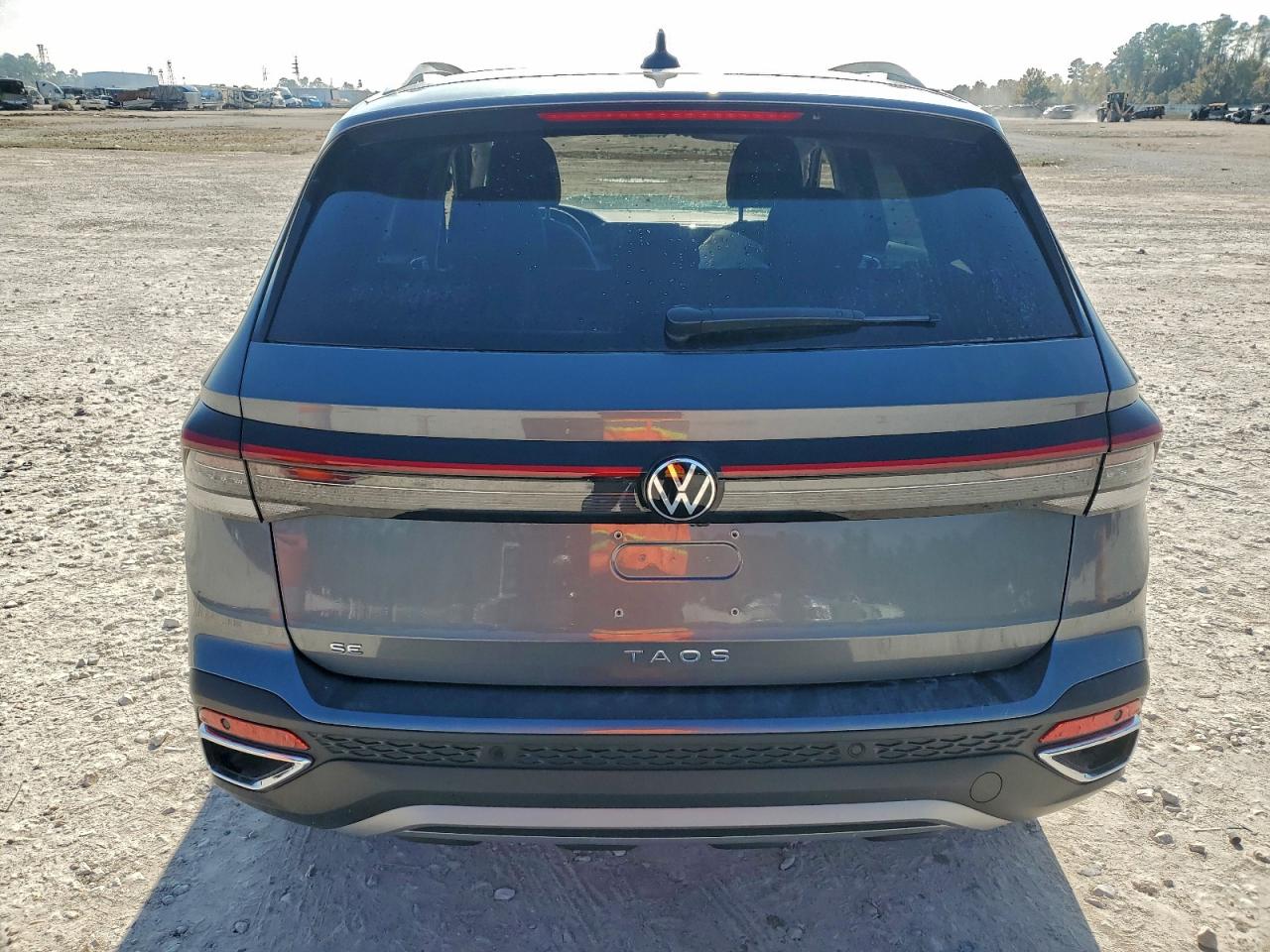 2025 VOLKSWAGEN TAOS SE photo 16