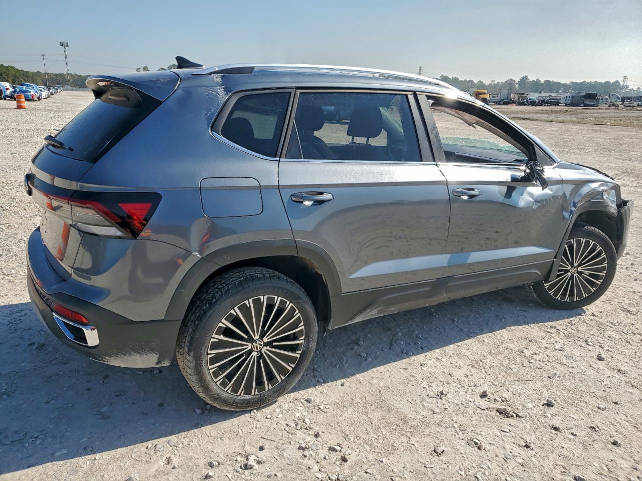 2025 VOLKSWAGEN TAOS SE photo 7